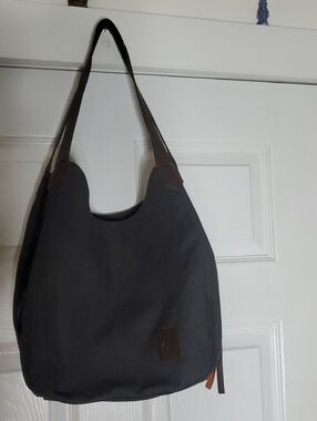 K2  Canvas Purse Shoulder Style .